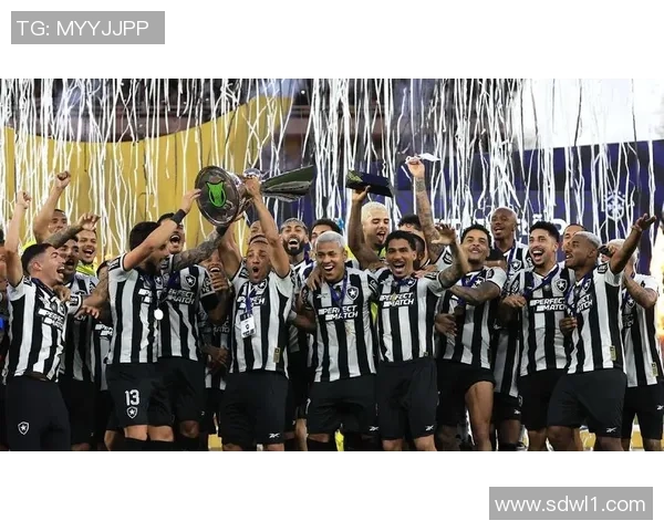 球星线上足球新体验:虚拟赛场上的激情对决与策略博弈 球星线上足球新体验:虚拟赛场上的激情对决与策略博弈