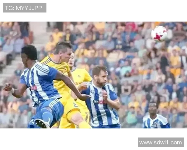 足球巨星云集的赛场 激烈对抗点燃全球激情 足球巨星云集的赛场 激烈对抗点燃全球激情