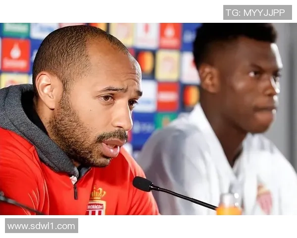 2025年世界顶级足球中锋实力排名揭晓 谁将成为最佳前锋之王