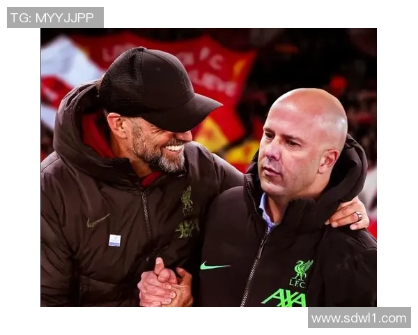 《从梅尔伍德到安菲尔德:一位球星的利物浦足坛传奇与心路历程》 《从梅尔伍德到安菲尔德:一位球星的利物浦足坛传奇与心路历程》